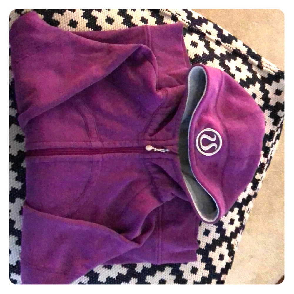 Lulu lemon sweatshirt